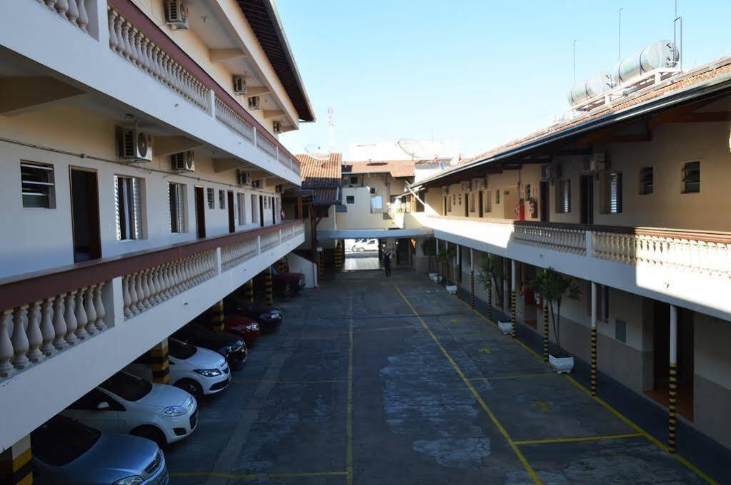 Hotel Garrafao - Localizado No Centro Comercial De Boituva - Sp Exterior foto